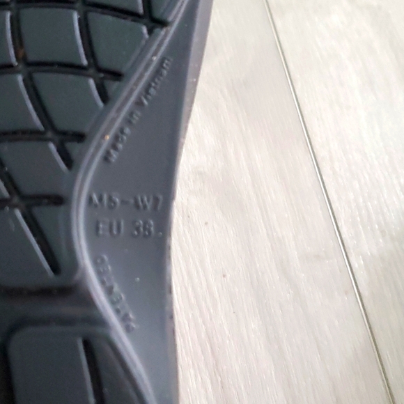 OOFOS OOcandoo Sandal - Picture 3 of 6